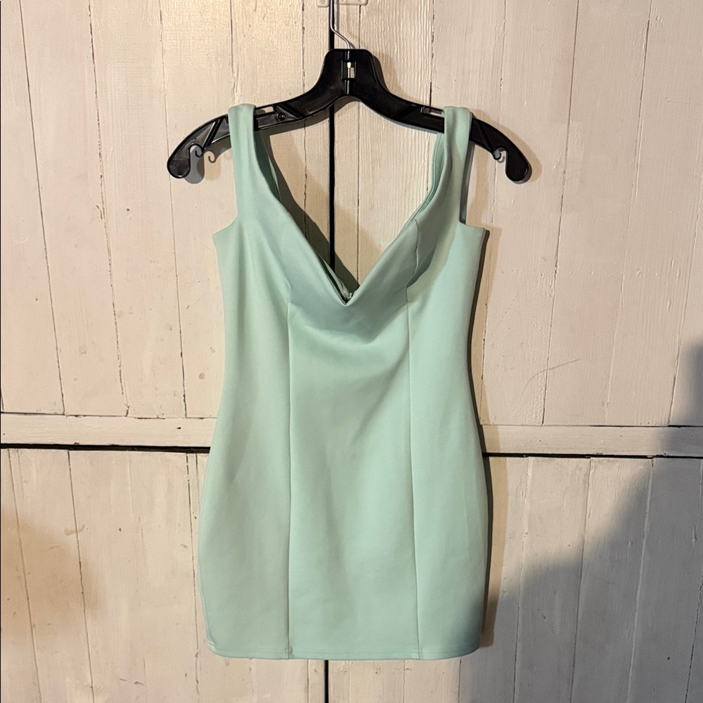 Tobi Mint Green Sleeveless Mini Dress